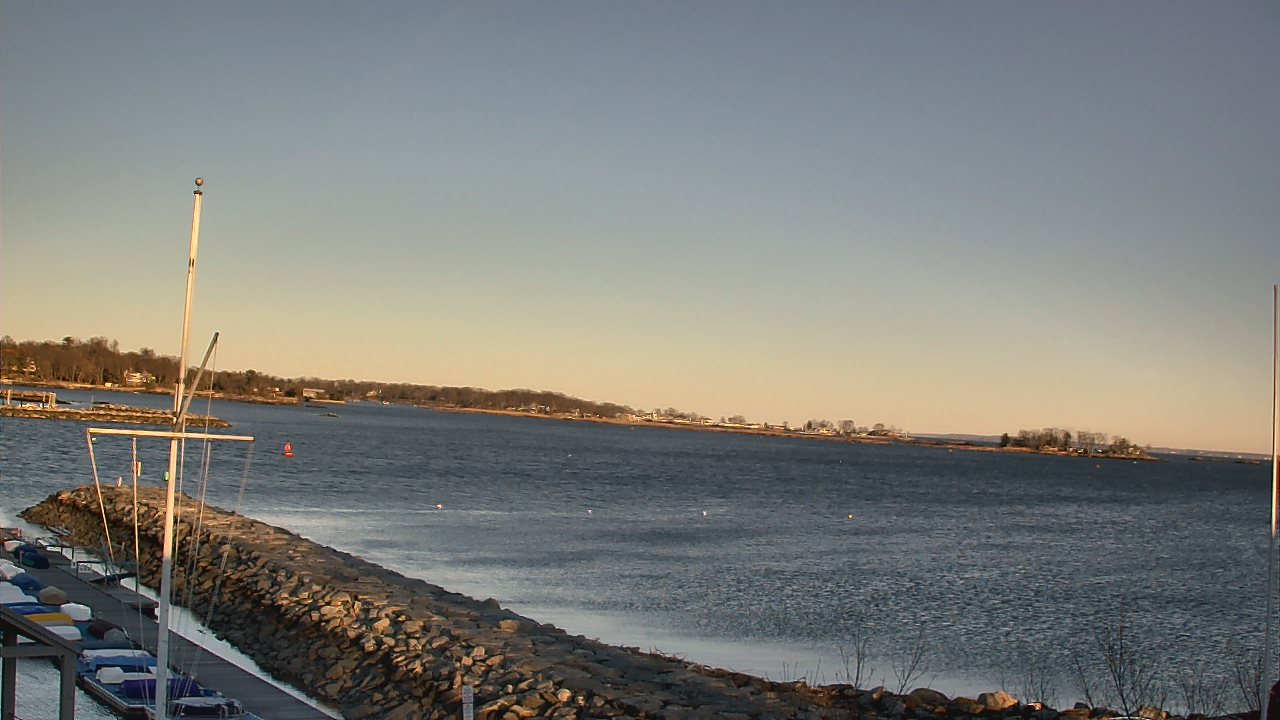 Thumbnail for current weather camera view from Beach Point Club in Mamaroneck, New York