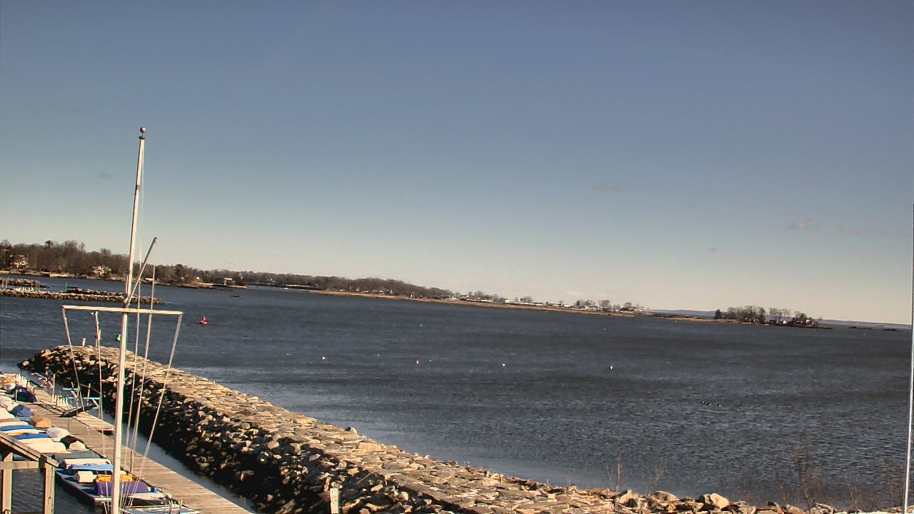 Thumbnail for current weather camera view from Beach Point Club in Mamaroneck, New York