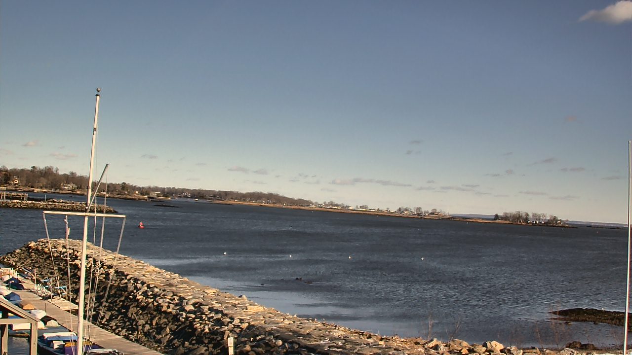 Thumbnail for current weather camera view from Beach Point Club in Mamaroneck, New York