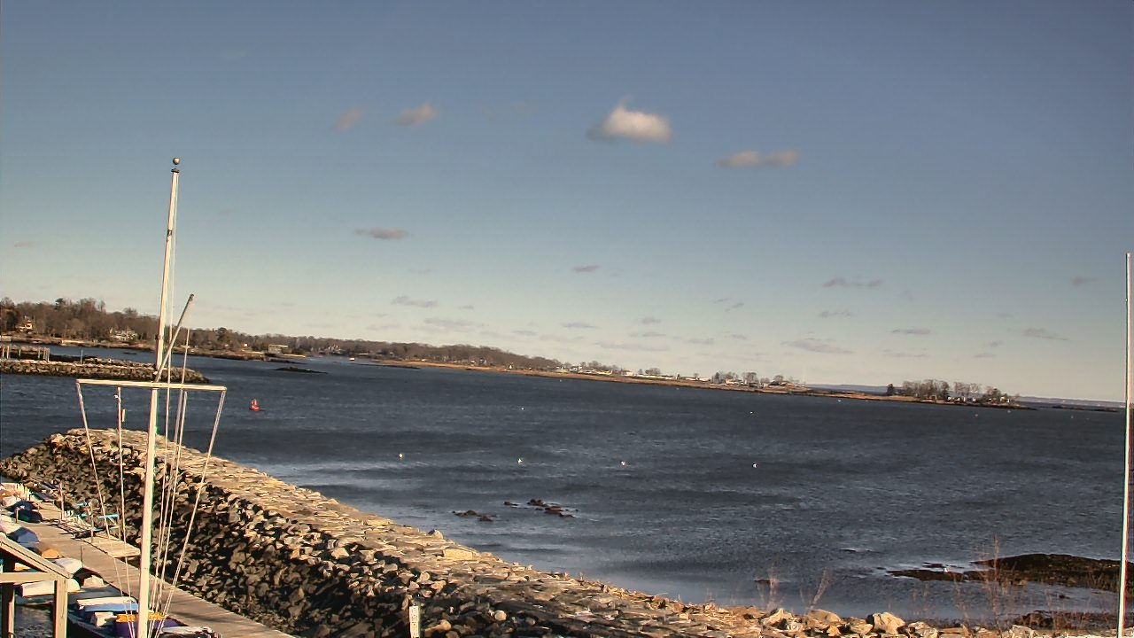 Thumbnail for current weather camera view from Beach Point Club in Mamaroneck, New York