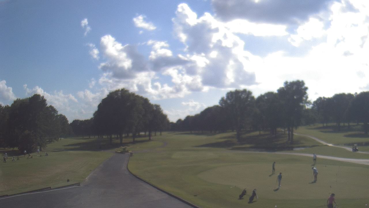 Thumbnail for current weather camera view from Windyke Country Club in Memphis, Tennessee