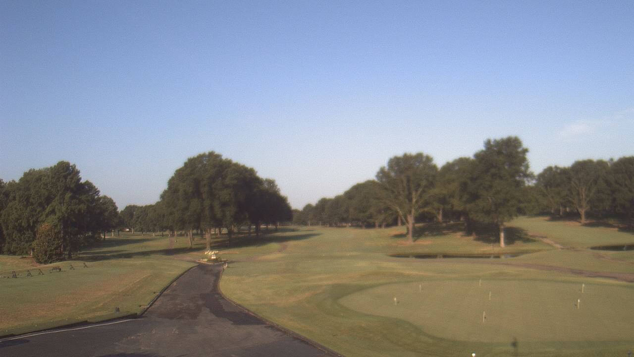 Thumbnail for current weather camera view from Windyke Country Club in Memphis, Tennessee