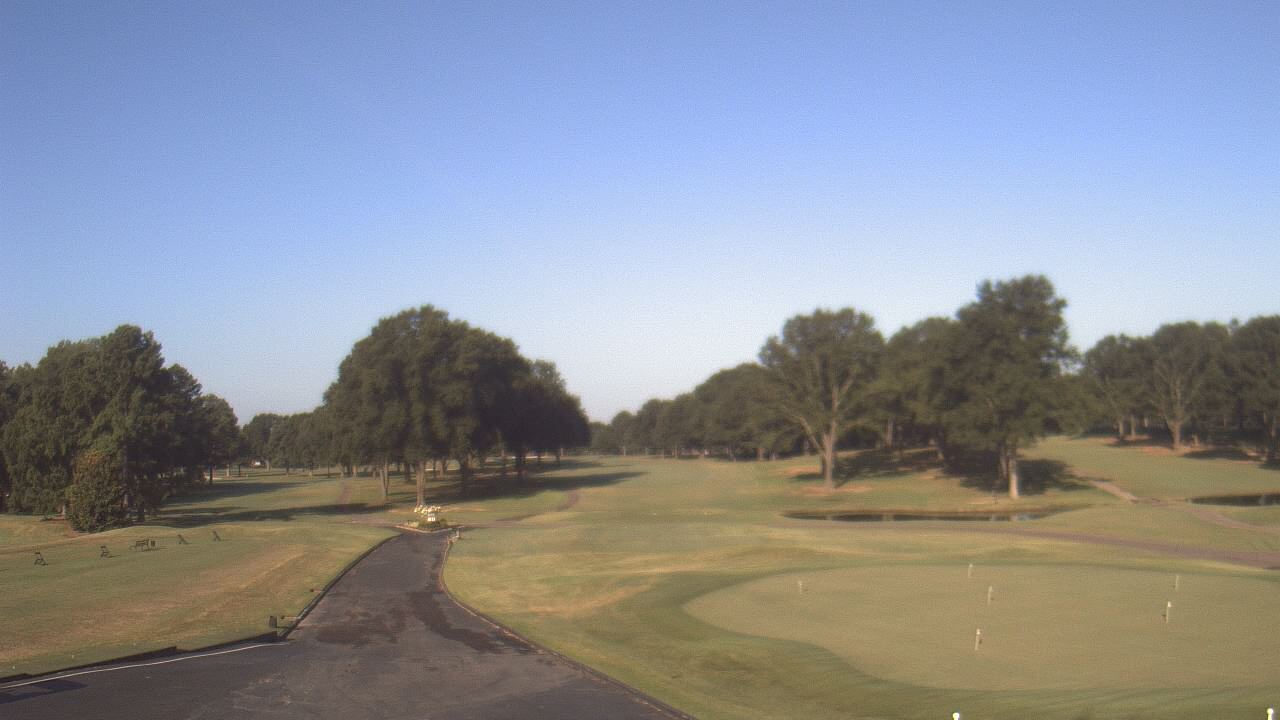 Thumbnail for current weather camera view from Windyke Country Club in Memphis, Tennessee