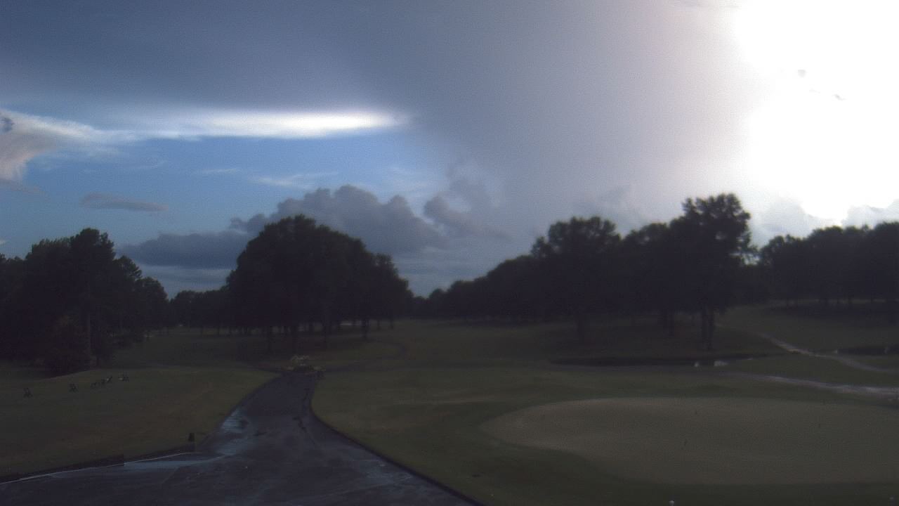 Thumbnail for current weather camera view from Windyke Country Club in Memphis, Tennessee