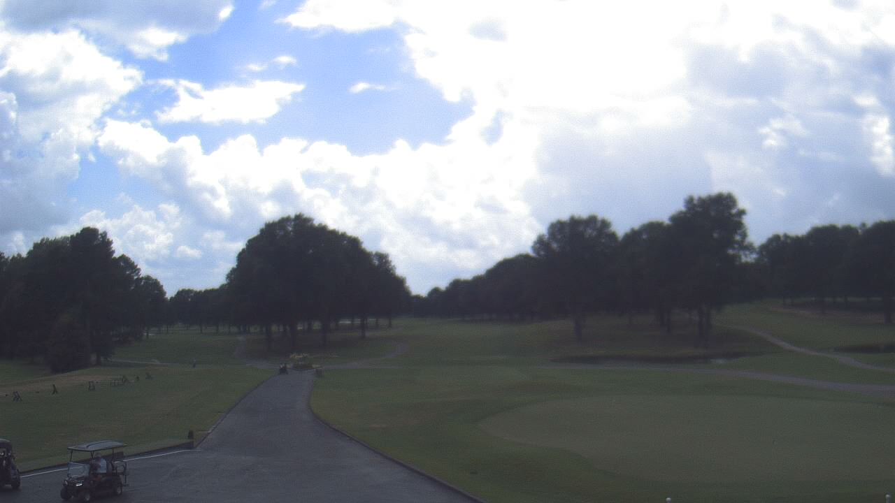 Thumbnail for current weather camera view from Windyke Country Club in Memphis, Tennessee