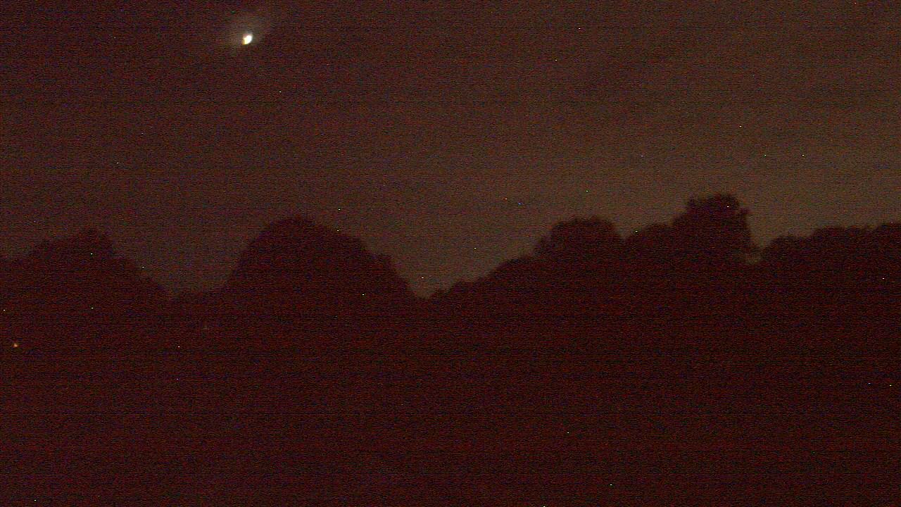 Thumbnail for current weather camera view from Windyke Country Club in Memphis, Tennessee