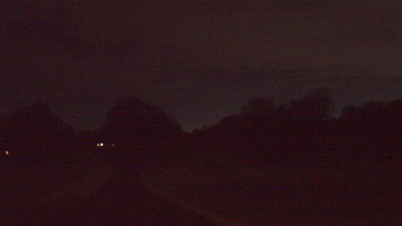 Thumbnail for current weather camera view from Windyke Country Club in Memphis, Tennessee