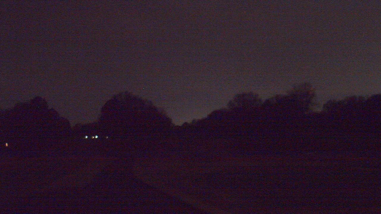 Thumbnail for current weather camera view from Windyke Country Club in Memphis, Tennessee