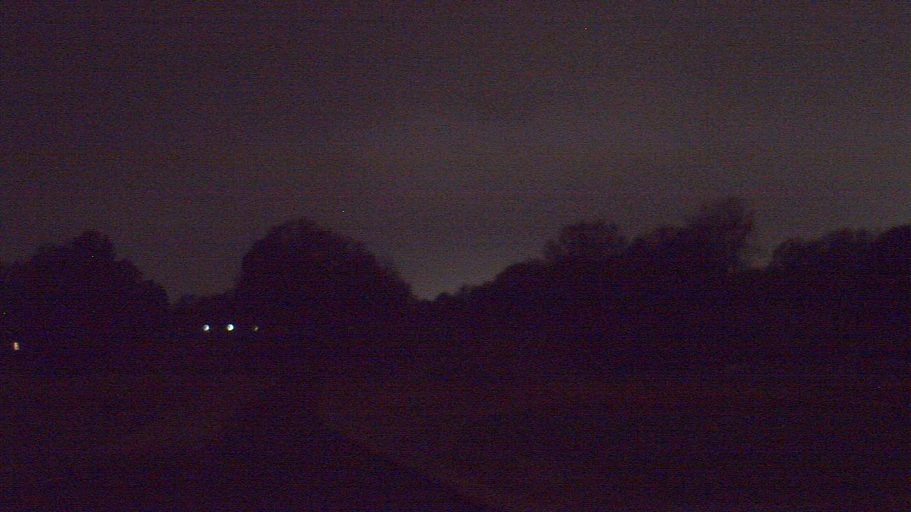 Thumbnail for current weather camera view from Windyke Country Club in Memphis, Tennessee