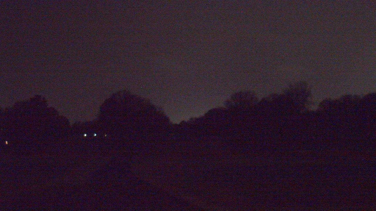 Thumbnail for current weather camera view from Windyke Country Club in Memphis, Tennessee
