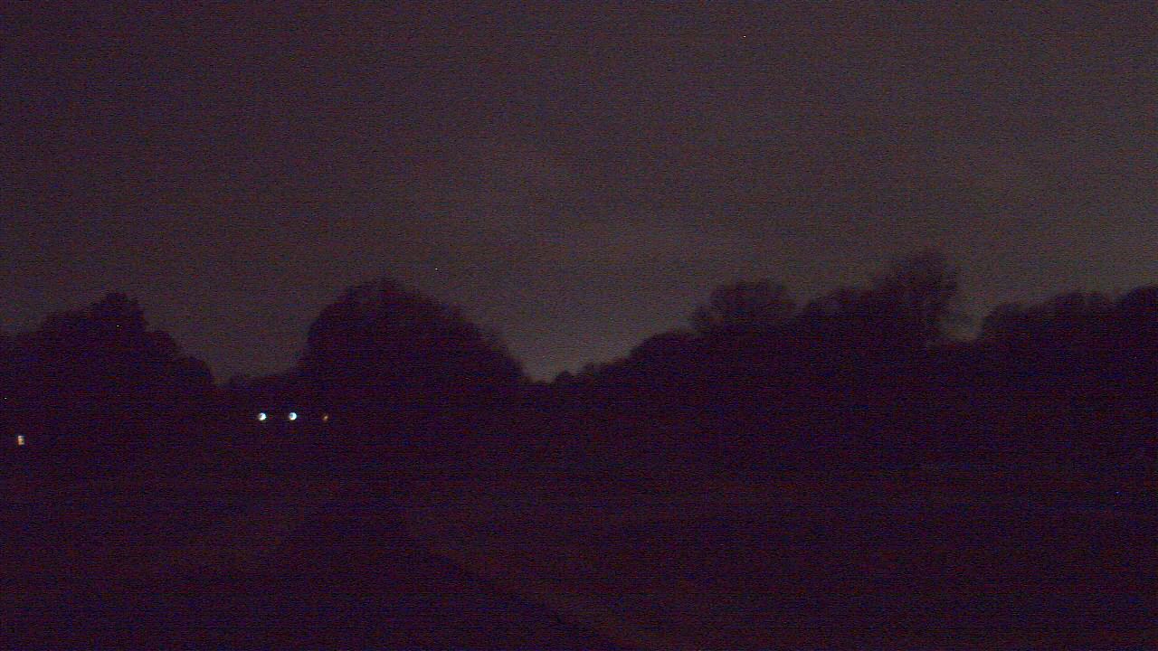 Thumbnail for current weather camera view from Windyke Country Club in Memphis, Tennessee