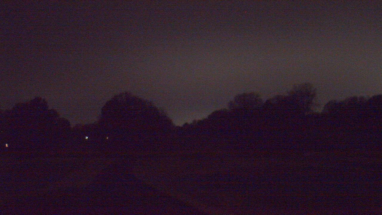 Thumbnail for current weather camera view from Windyke Country Club in Memphis, Tennessee