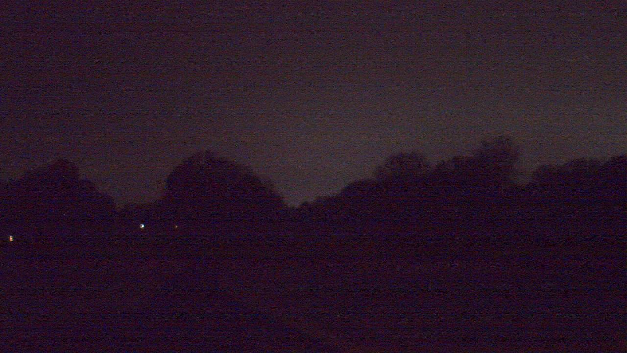 Thumbnail for current weather camera view from Windyke Country Club in Memphis, Tennessee