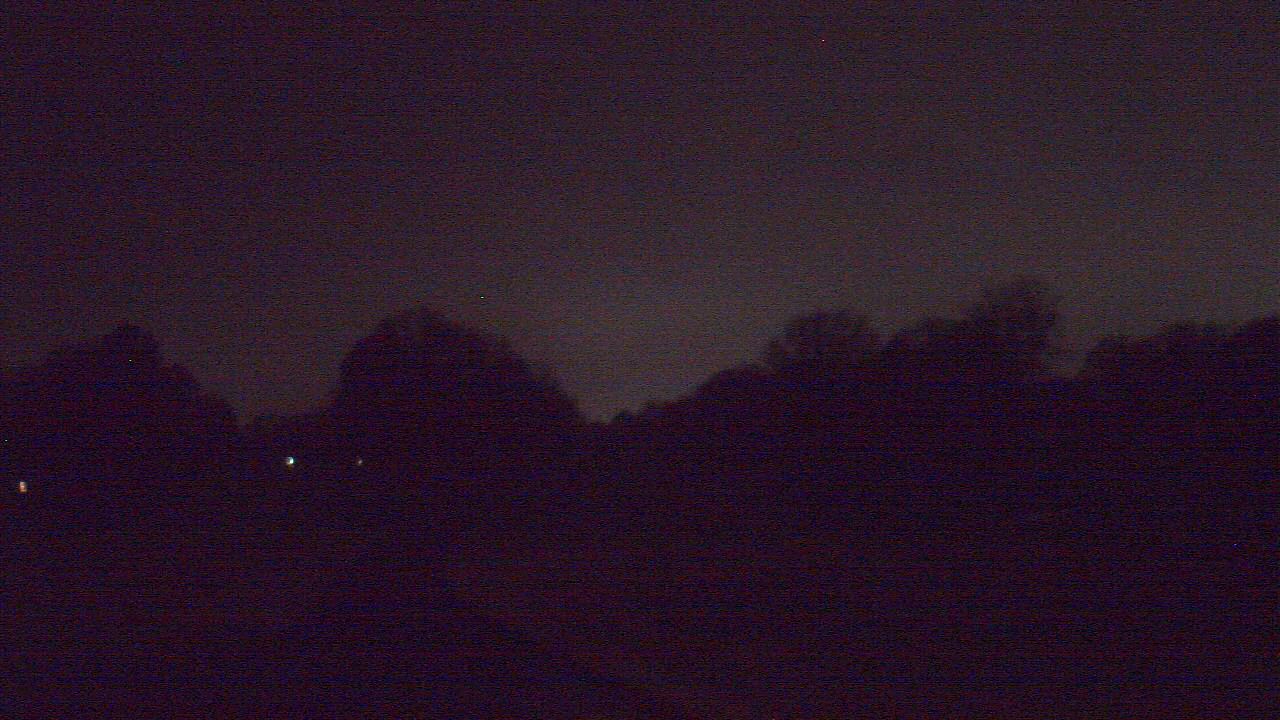 Thumbnail for current weather camera view from Windyke Country Club in Memphis, Tennessee