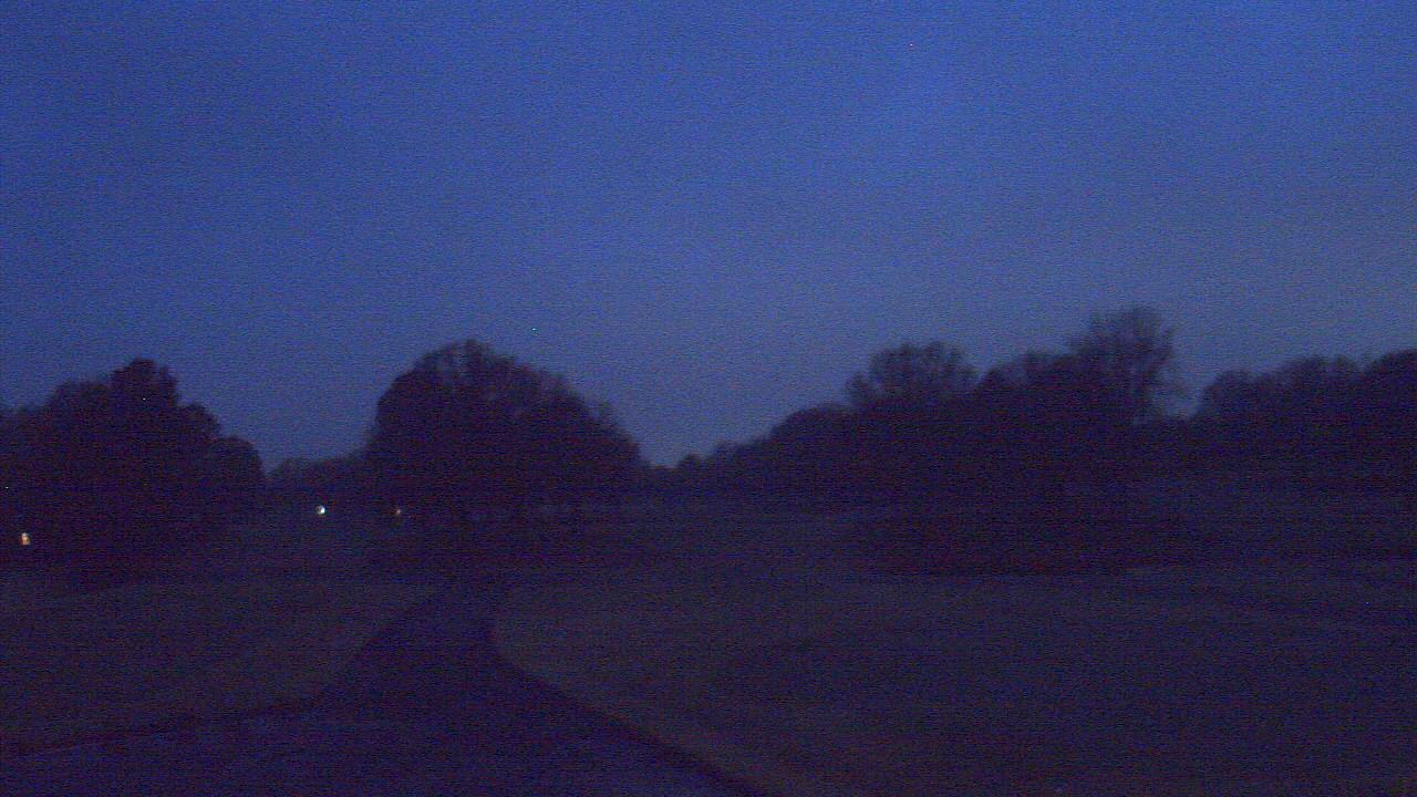 Thumbnail for current weather camera view from Windyke Country Club in Memphis, Tennessee