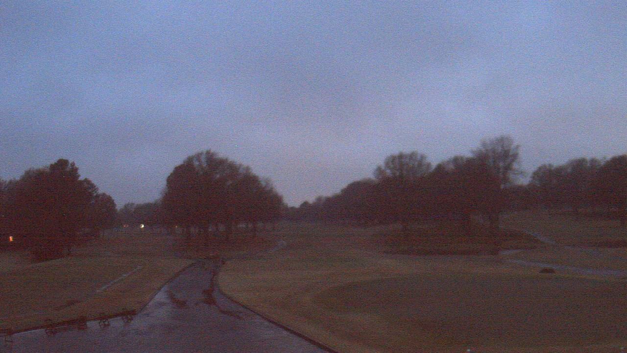 Thumbnail for current weather camera view from Windyke Country Club in Memphis, Tennessee