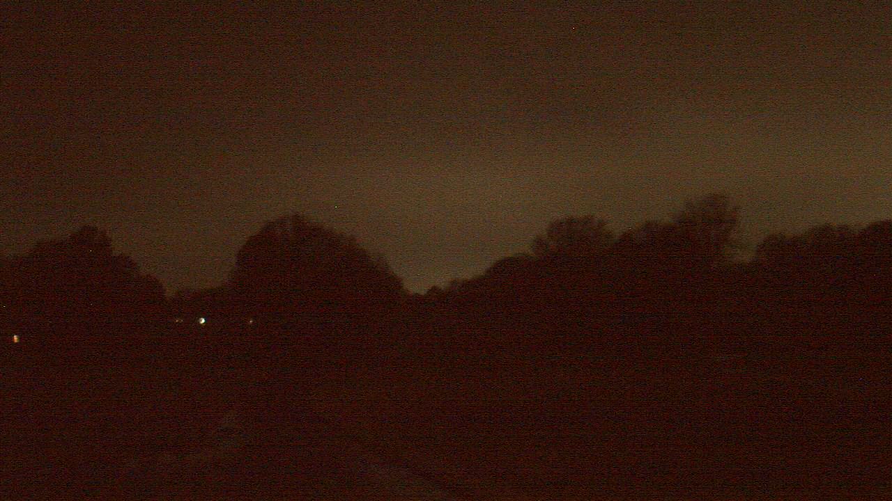 Thumbnail for current weather camera view from Windyke Country Club in Memphis, Tennessee
