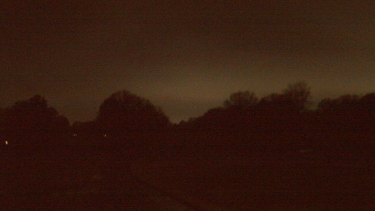 Thumbnail for current weather camera view from Windyke Country Club in Memphis, Tennessee