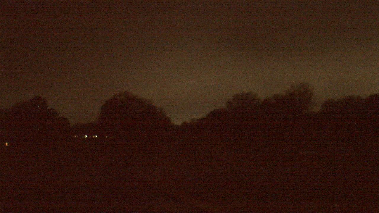 Thumbnail for current weather camera view from Windyke Country Club in Memphis, Tennessee