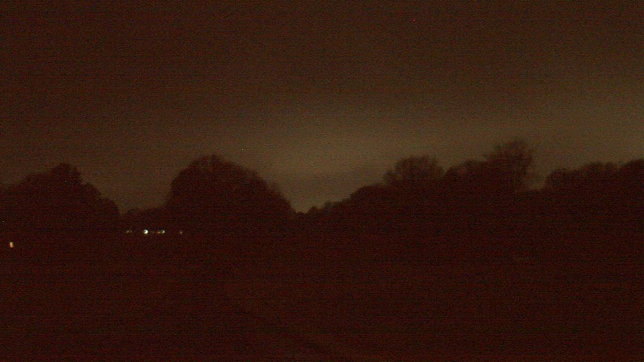 Thumbnail for current weather camera view from Windyke Country Club in Memphis, Tennessee
