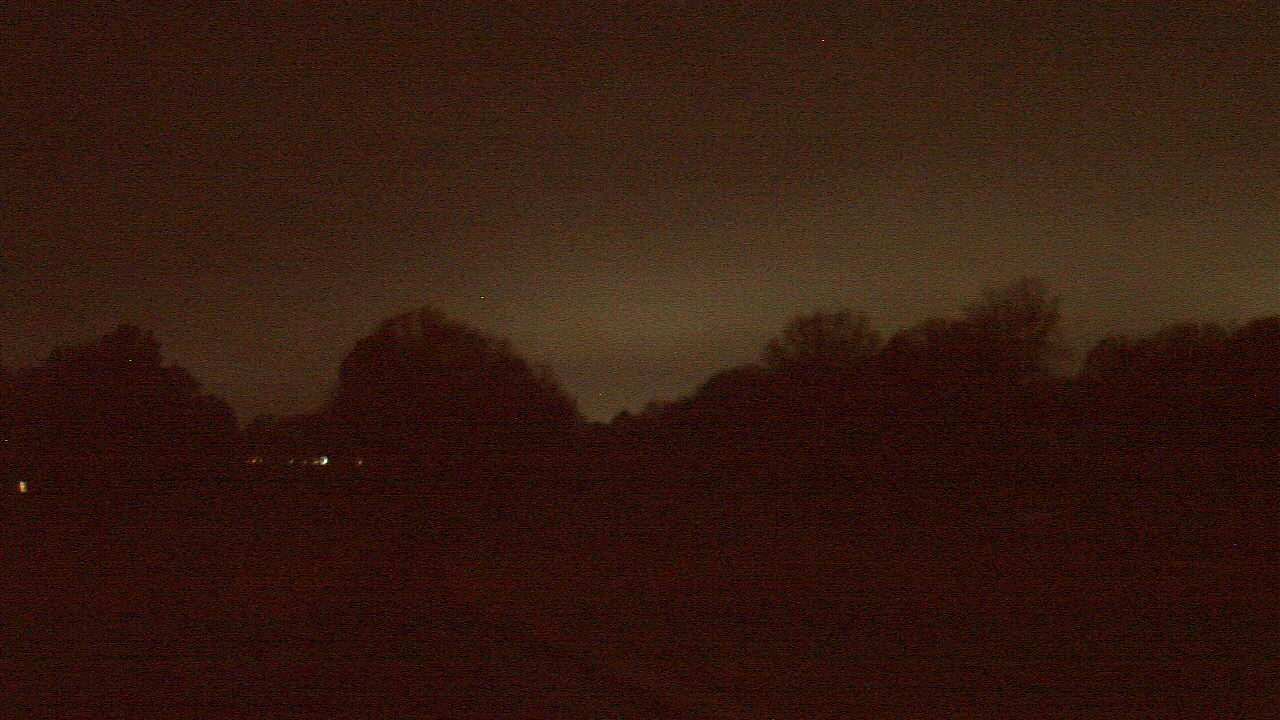 Thumbnail for current weather camera view from Windyke Country Club in Memphis, Tennessee