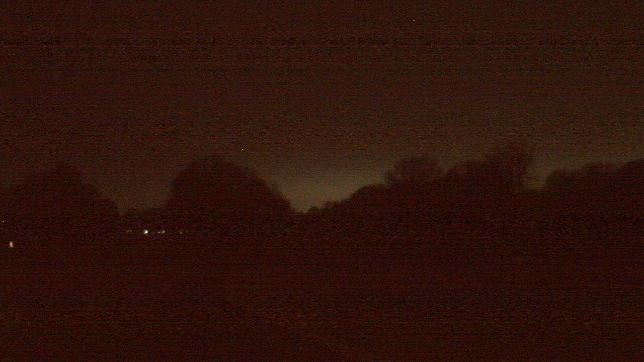 Thumbnail for current weather camera view from Windyke Country Club in Memphis, Tennessee