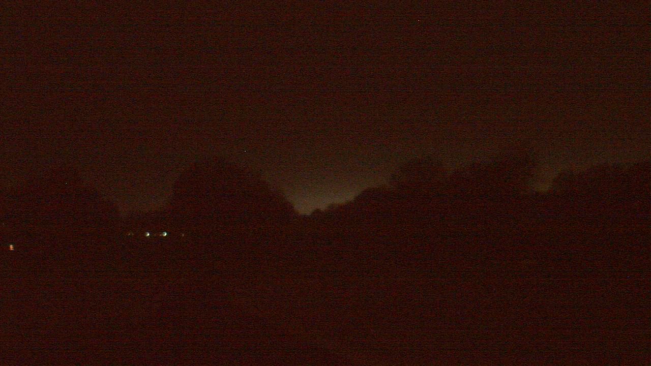 Thumbnail for current weather camera view from Windyke Country Club in Memphis, Tennessee