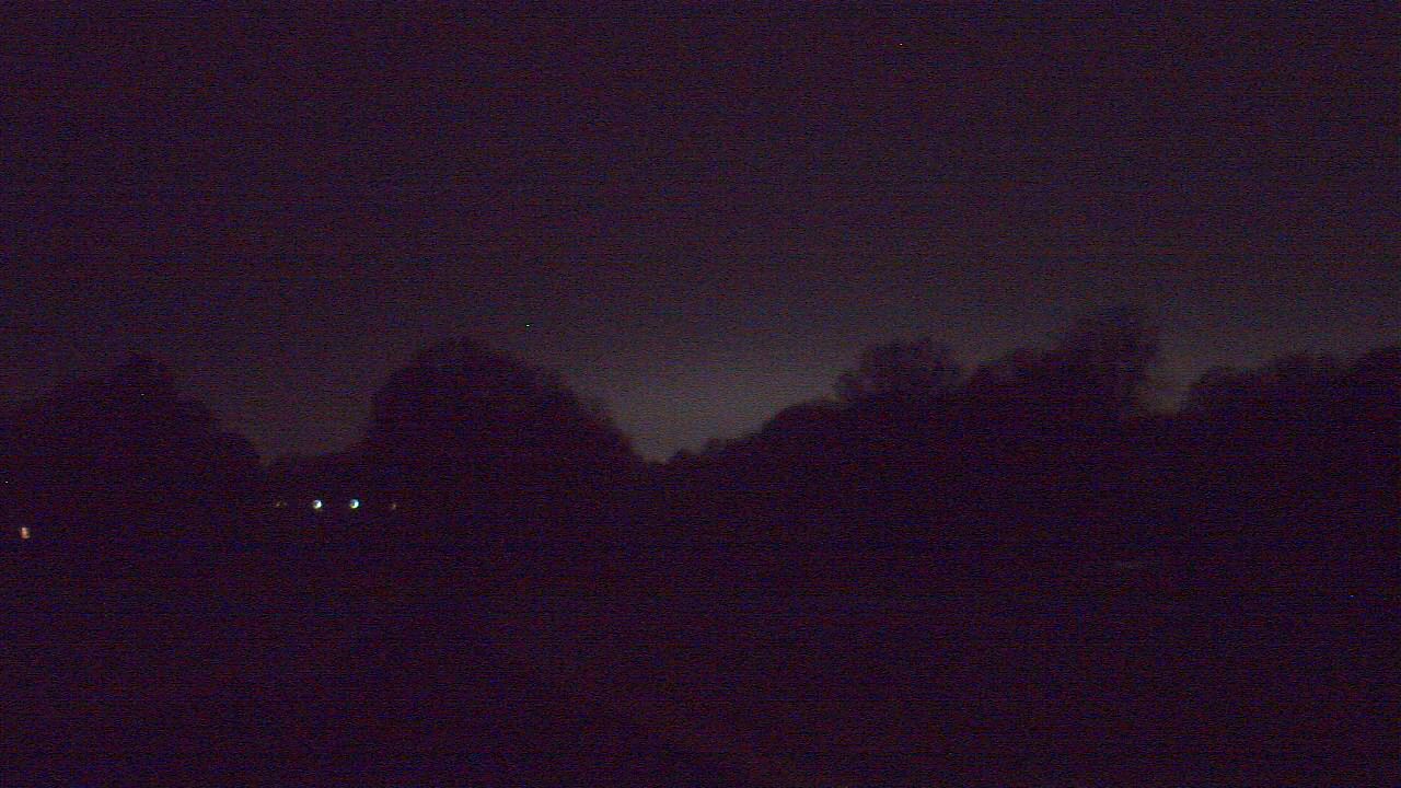 Thumbnail for current weather camera view from Windyke Country Club in Memphis, Tennessee