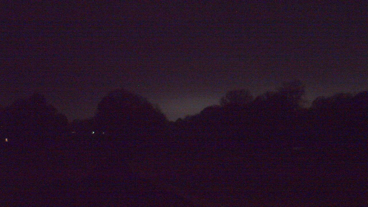 Thumbnail for current weather camera view from Windyke Country Club in Memphis, Tennessee