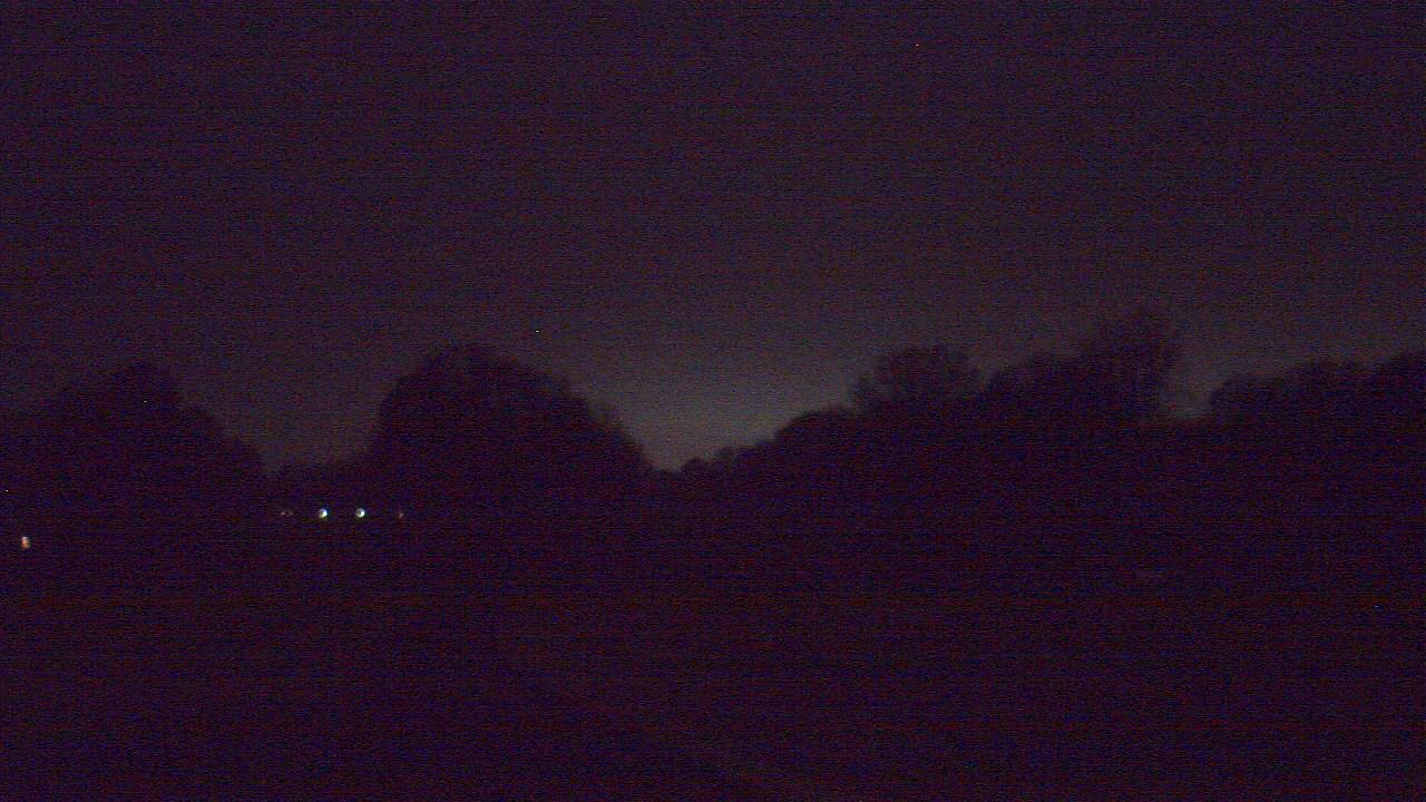 Thumbnail for current weather camera view from Windyke Country Club in Memphis, Tennessee