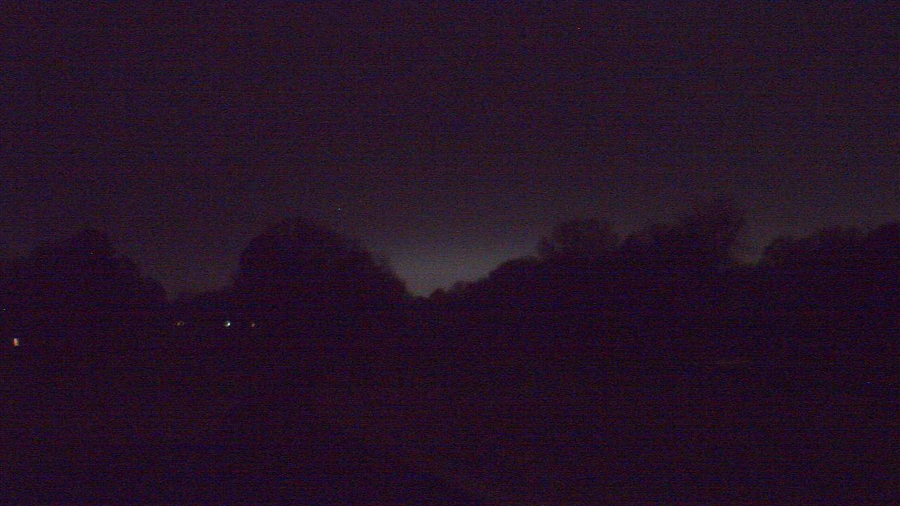 Thumbnail for current weather camera view from Windyke Country Club in Memphis, Tennessee