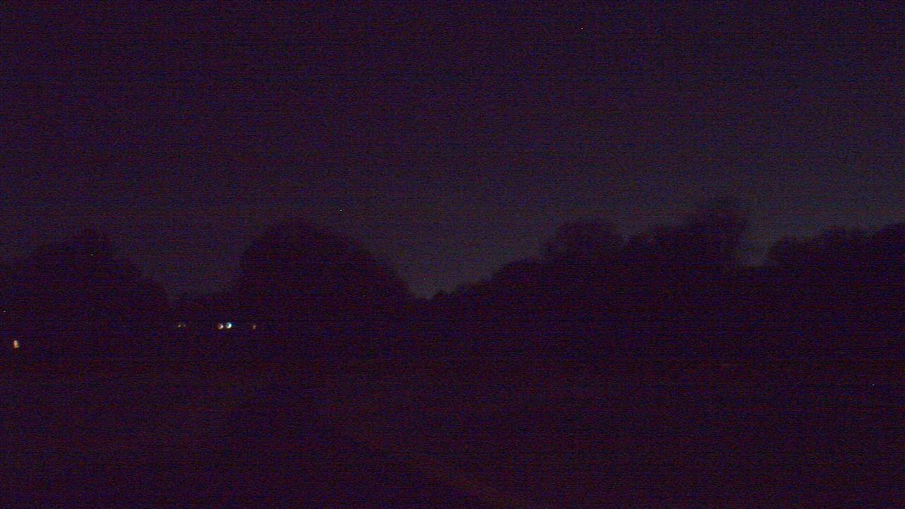 Thumbnail for current weather camera view from Windyke Country Club in Memphis, Tennessee