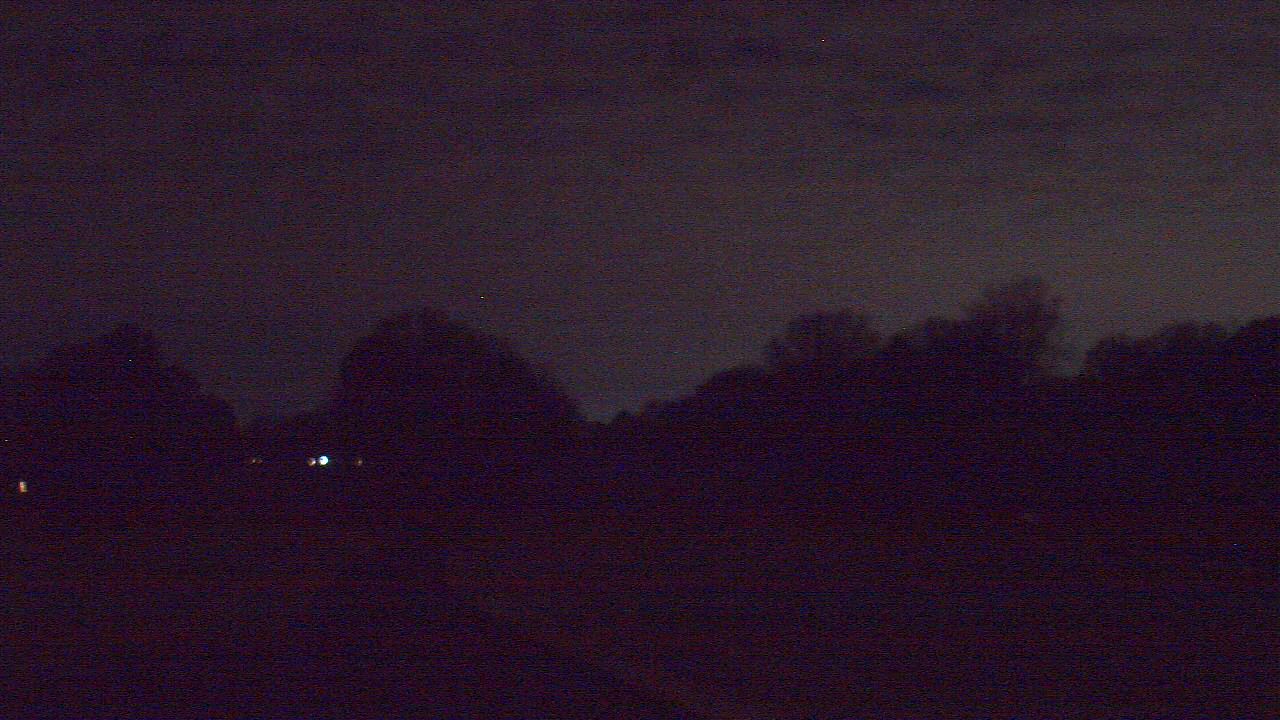 Thumbnail for current weather camera view from Windyke Country Club in Memphis, Tennessee