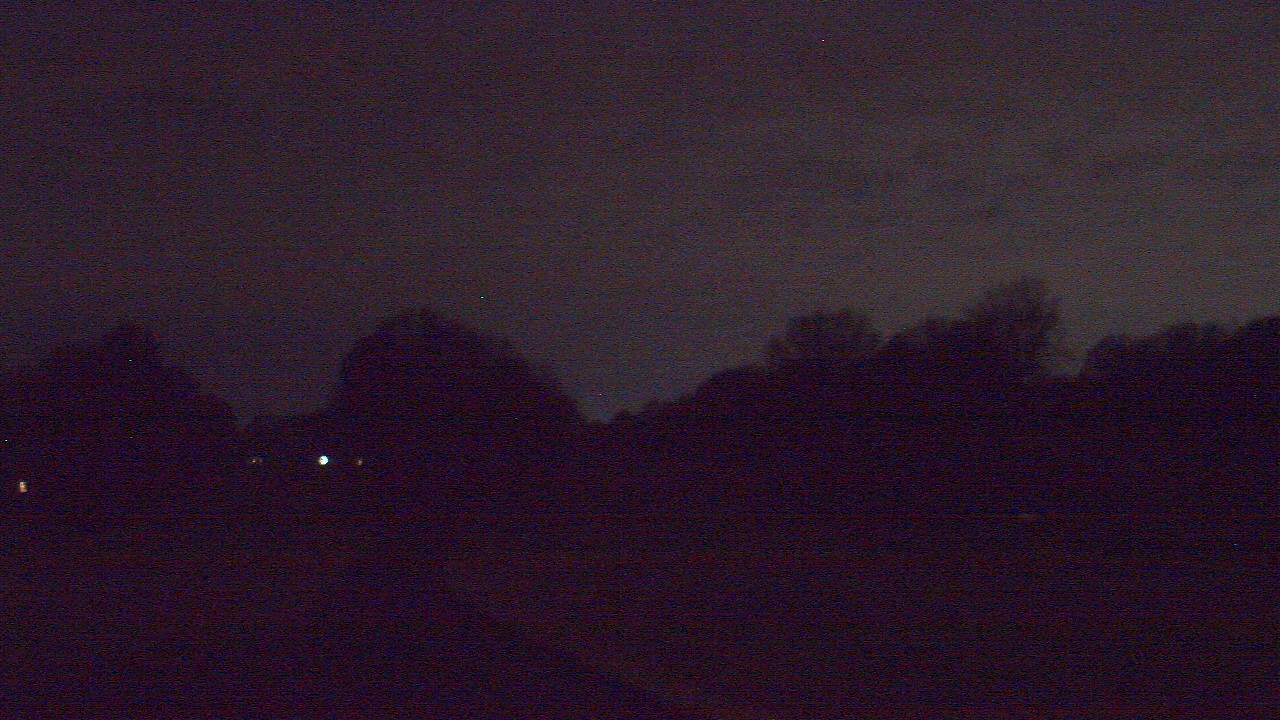 Thumbnail for current weather camera view from Windyke Country Club in Memphis, Tennessee