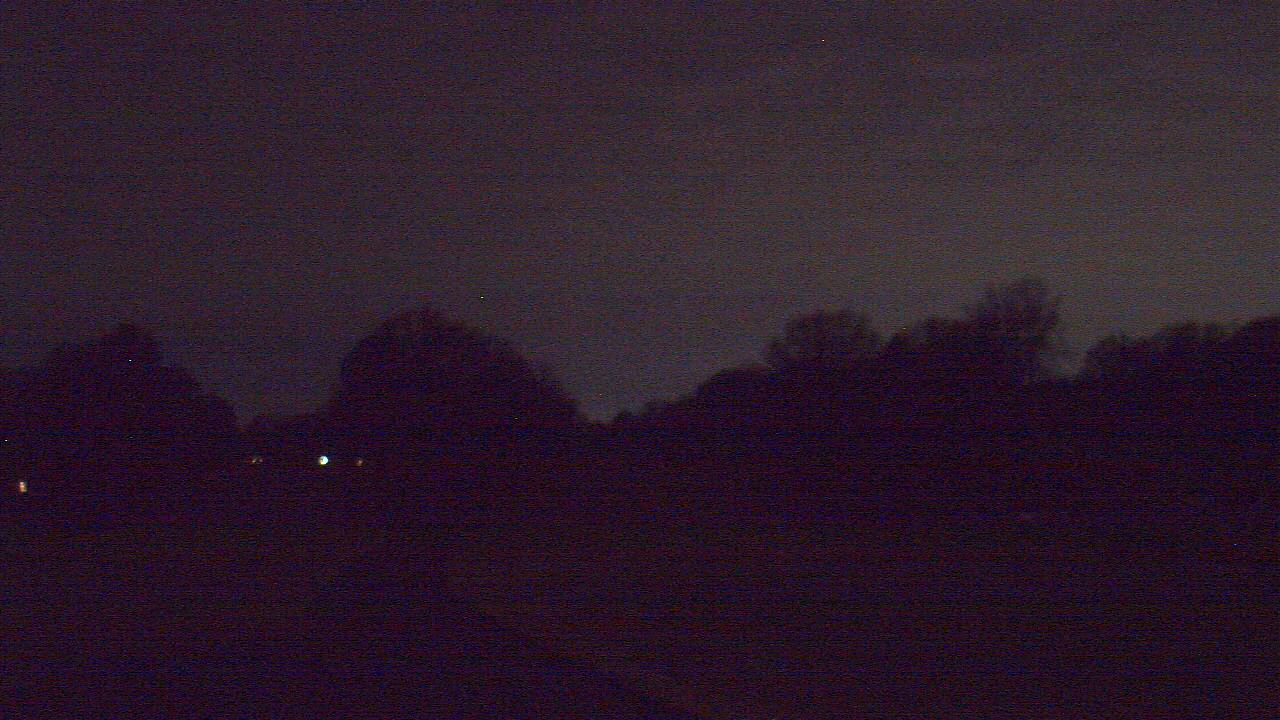 Thumbnail for current weather camera view from Windyke Country Club in Memphis, Tennessee
