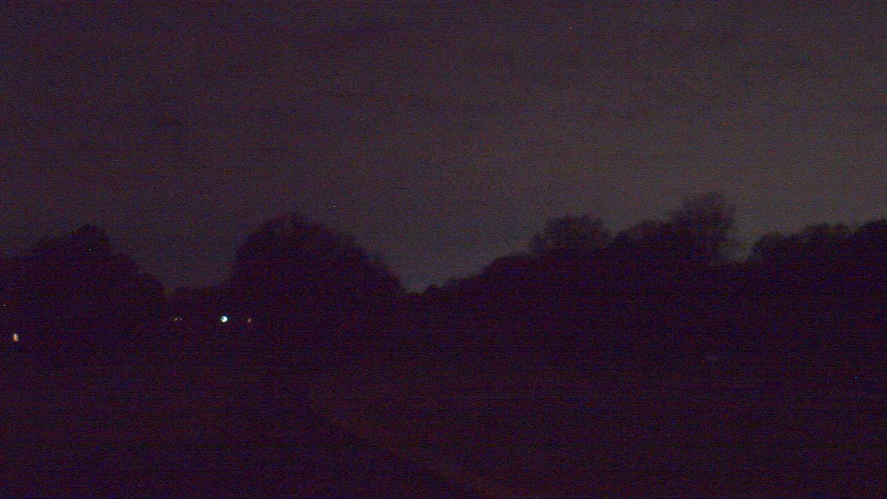Thumbnail for current weather camera view from Windyke Country Club in Memphis, Tennessee