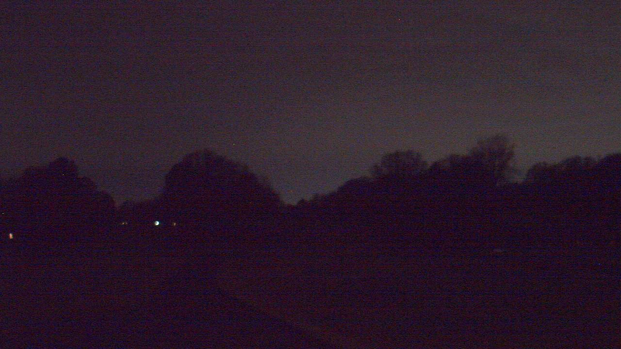 Thumbnail for current weather camera view from Windyke Country Club in Memphis, Tennessee
