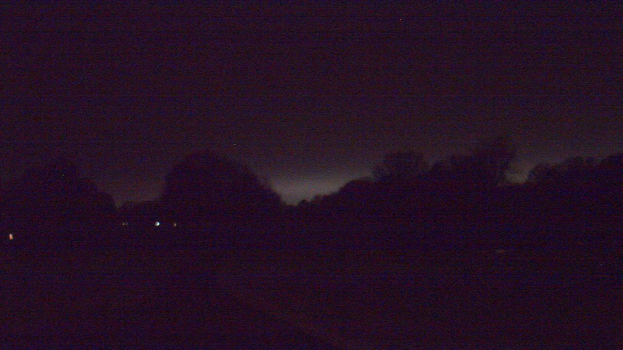 Thumbnail for current weather camera view from Windyke Country Club in Memphis, Tennessee