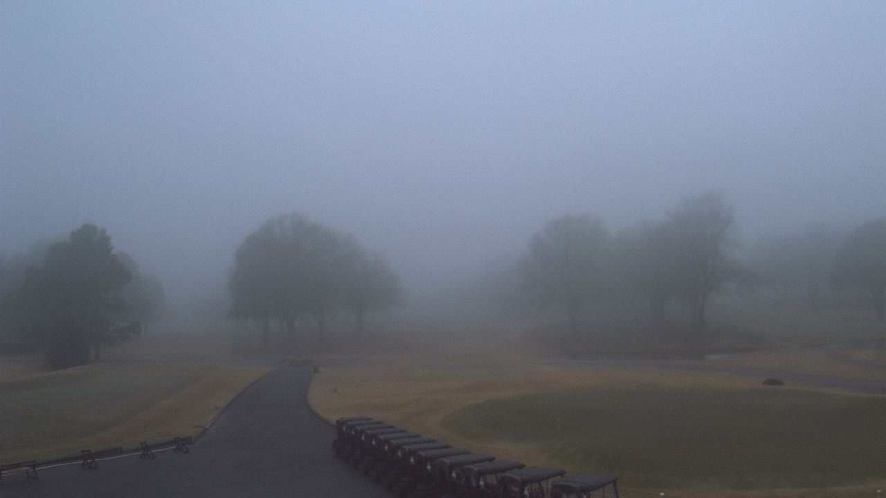 Thumbnail for current weather camera view from Windyke Country Club in Memphis, Tennessee