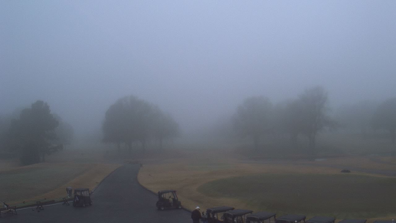 Thumbnail for current weather camera view from Windyke Country Club in Memphis, Tennessee