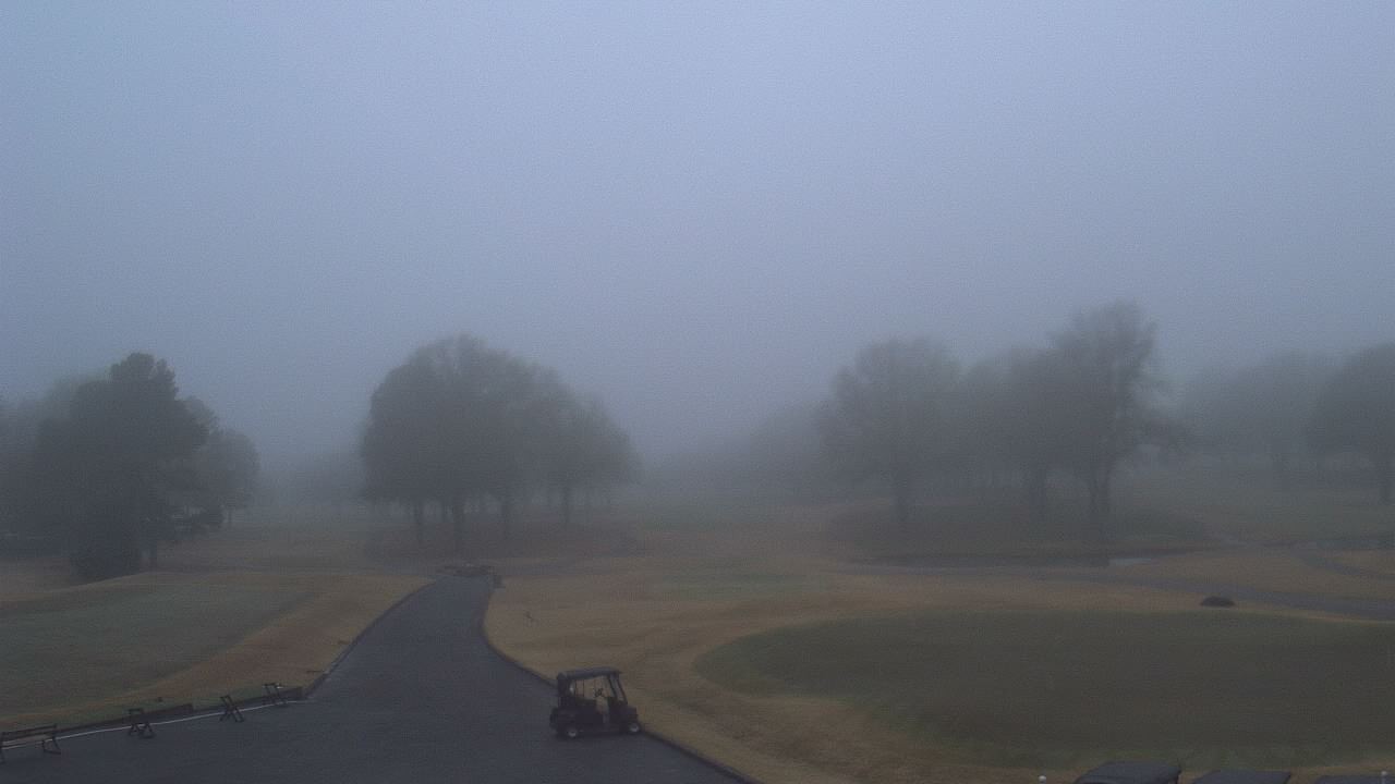 Thumbnail for current weather camera view from Windyke Country Club in Memphis, Tennessee