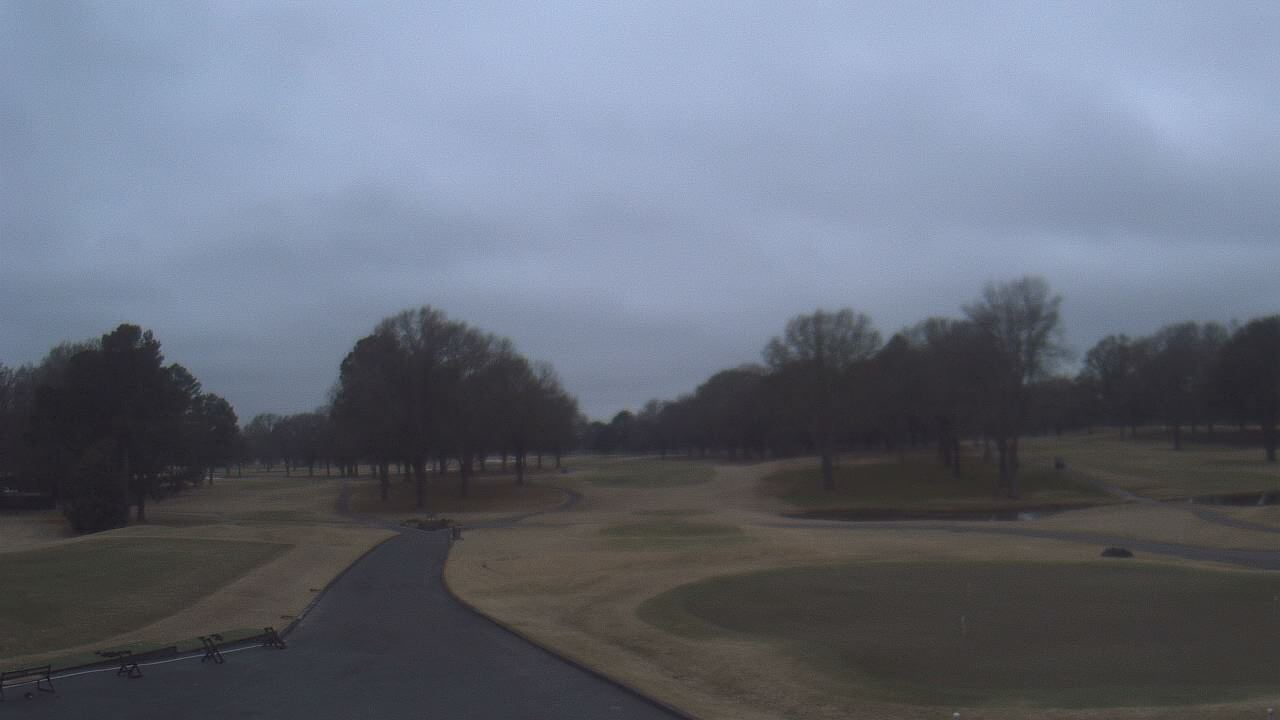 Thumbnail for current weather camera view from Windyke Country Club in Memphis, Tennessee
