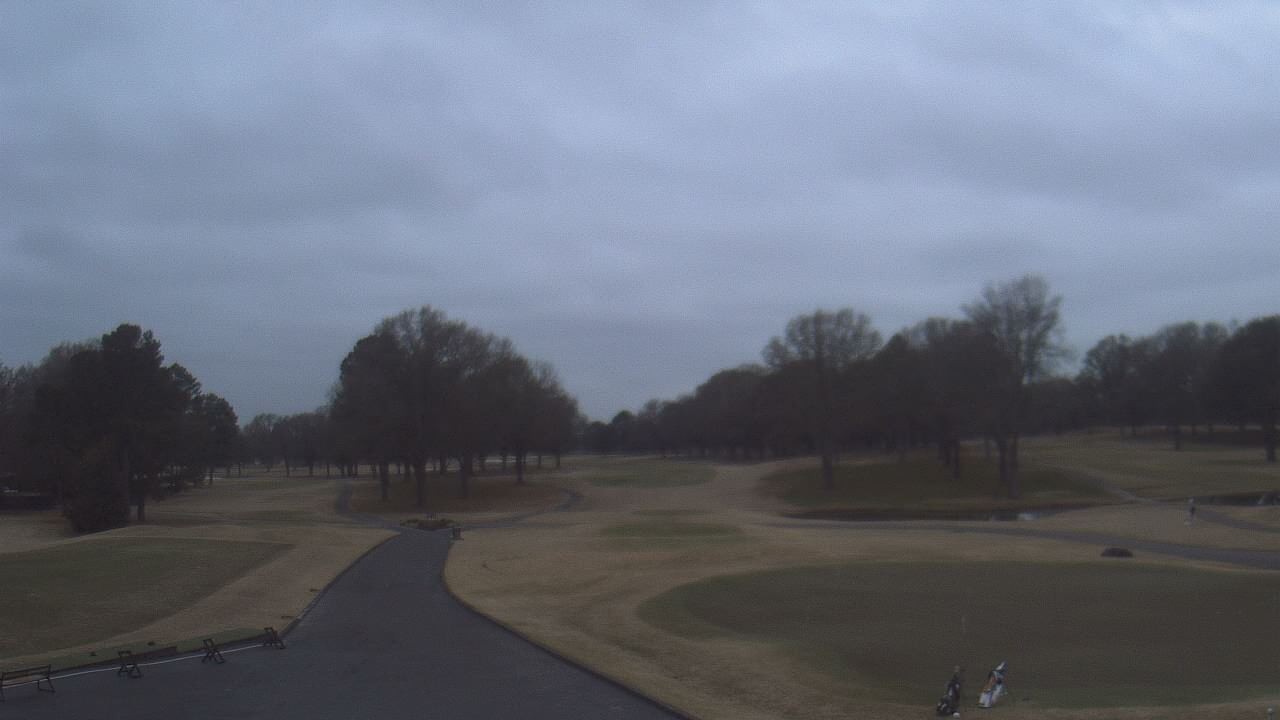 Thumbnail for current weather camera view from Windyke Country Club in Memphis, Tennessee