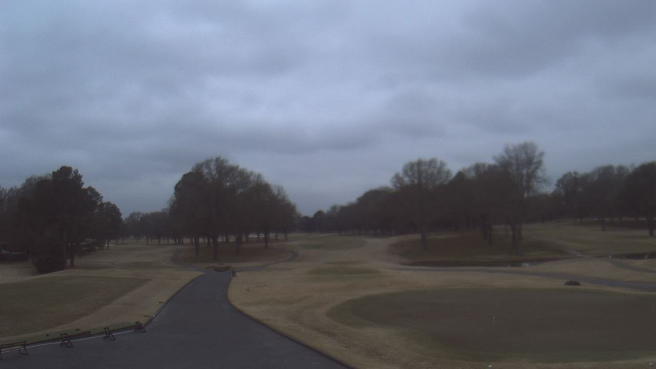 Thumbnail for current weather camera view from Windyke Country Club in Memphis, Tennessee