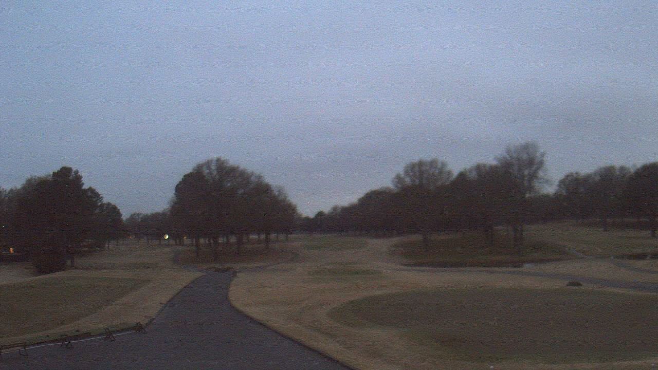 Thumbnail for current weather camera view from Windyke Country Club in Memphis, Tennessee