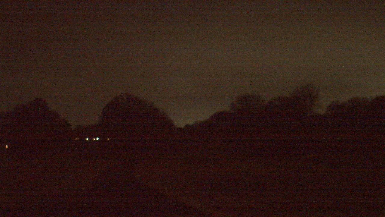 Thumbnail for current weather camera view from Windyke Country Club in Memphis, Tennessee