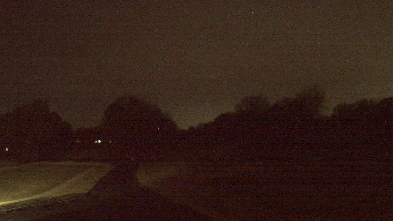 Thumbnail for current weather camera view from Windyke Country Club in Memphis, Tennessee