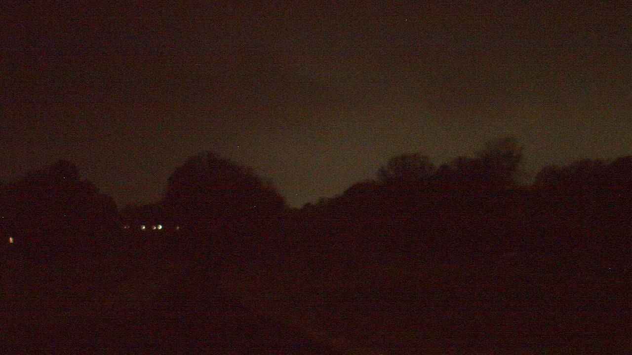 Thumbnail for current weather camera view from Windyke Country Club in Memphis, Tennessee