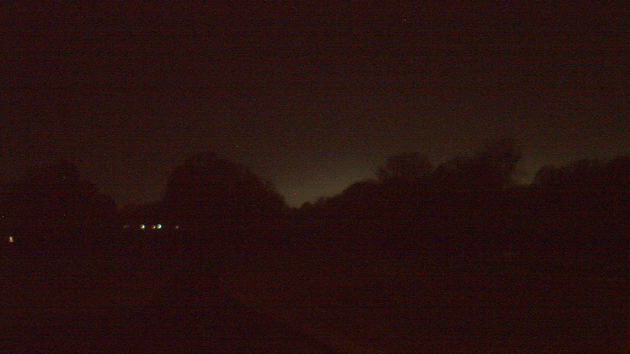 Thumbnail for current weather camera view from Windyke Country Club in Memphis, Tennessee