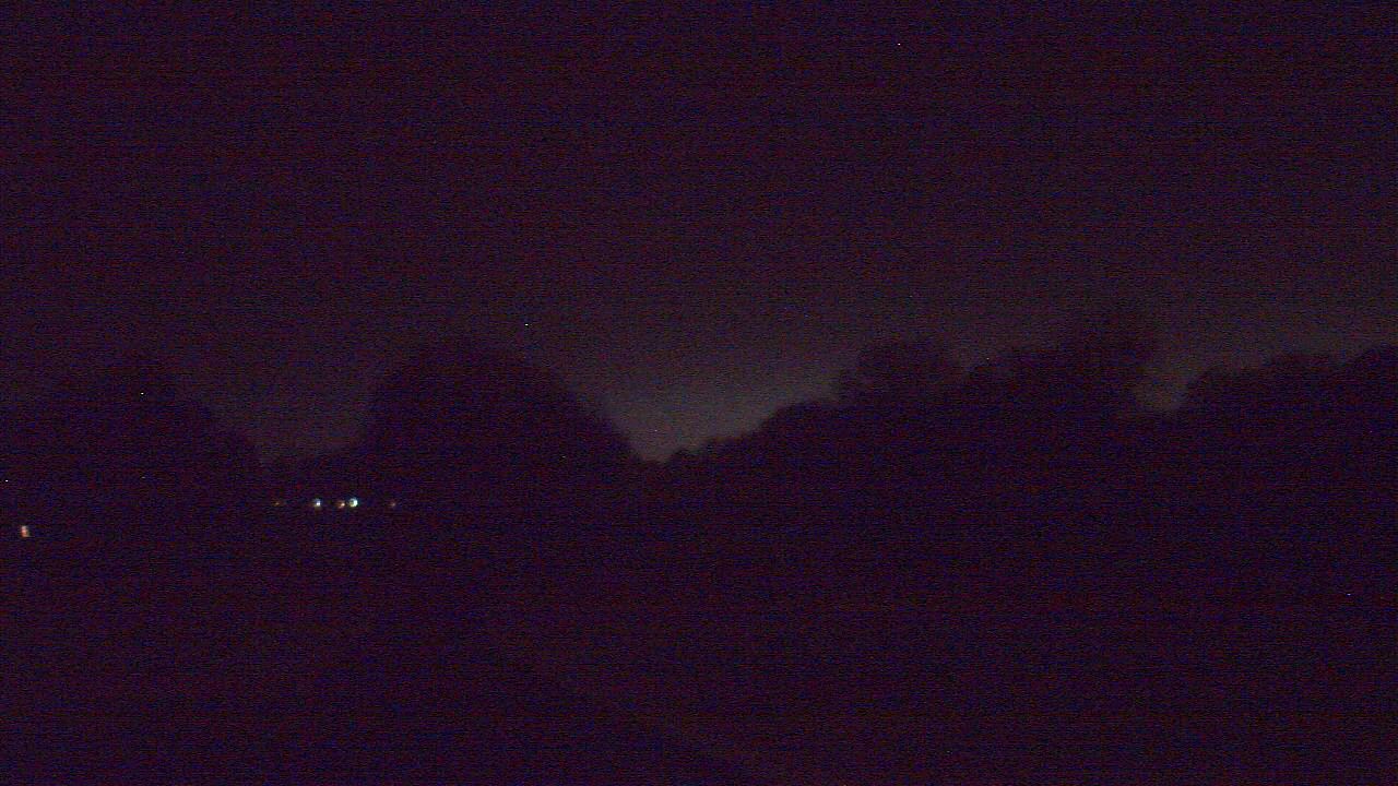 Thumbnail for current weather camera view from Windyke Country Club in Memphis, Tennessee